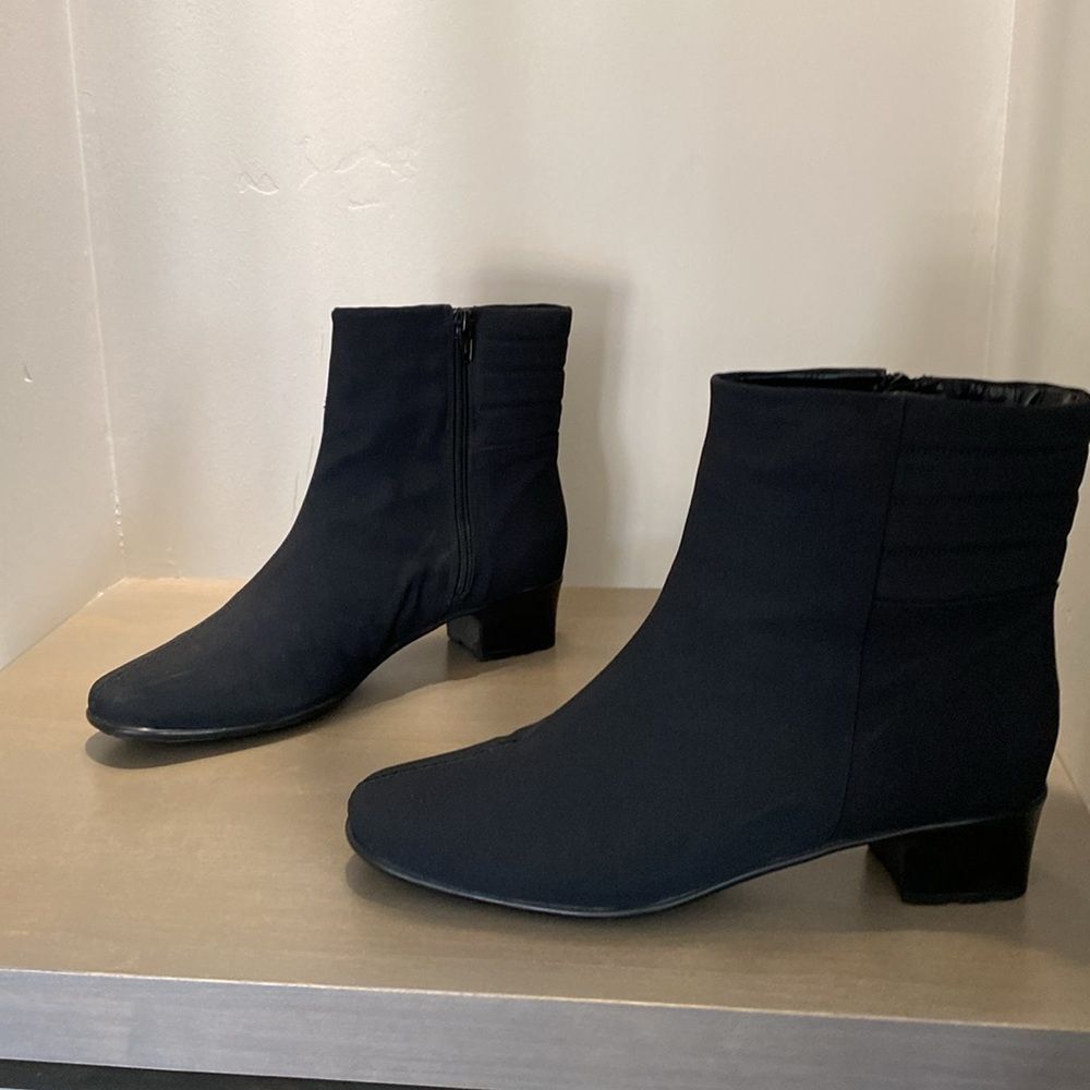 Sesto Meucci Ankle Boots by Hovercraft
